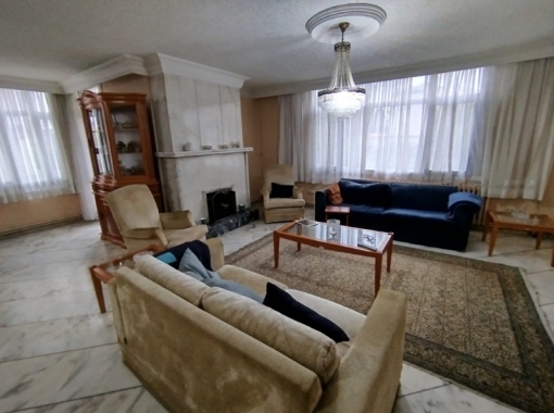 CUMHURİYET CADDESİ ÜZERİ SATILIK DAİRE ** 4+1 ** 280 MT2